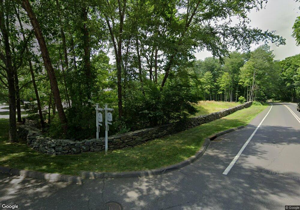 2 Stillman Ln, Greenwich, CT 06831 - photo 1