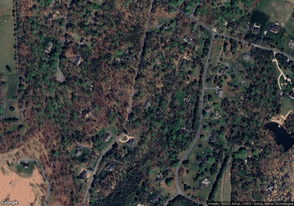 1945 Fox Run Ln, Charlottesville, VA 22901 - photo 1