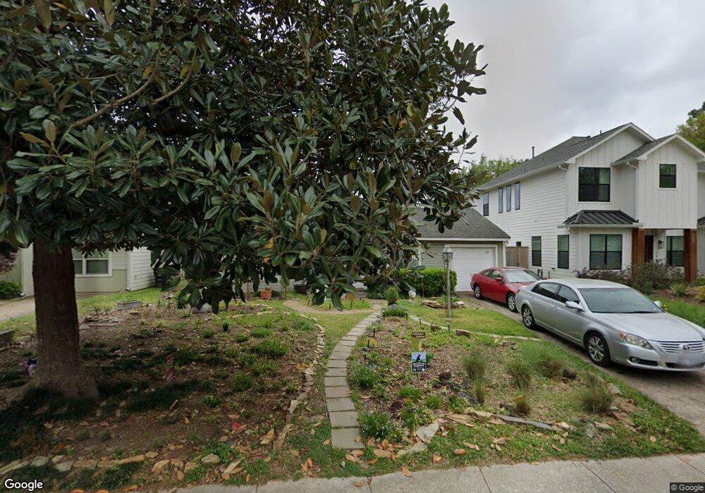 1713 Saxon Dr, Houston, TX 77018 - photo 1