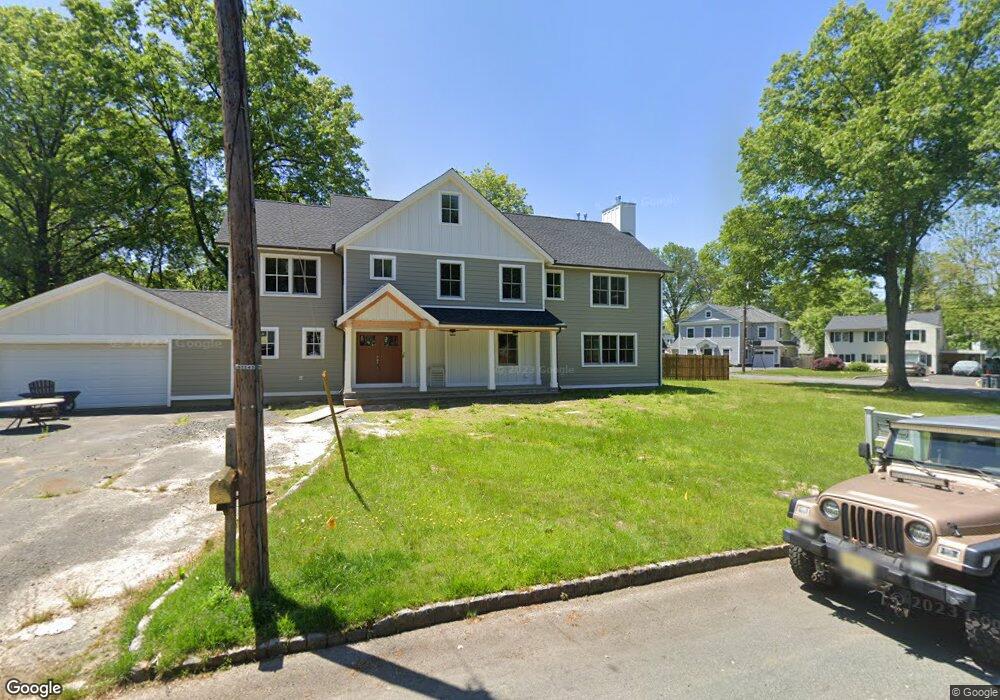 35 Crescent Dr, New Providence, NJ 07974 - photo 1