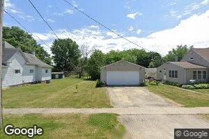 221 E 3rd St, Chadwick, IL 61014