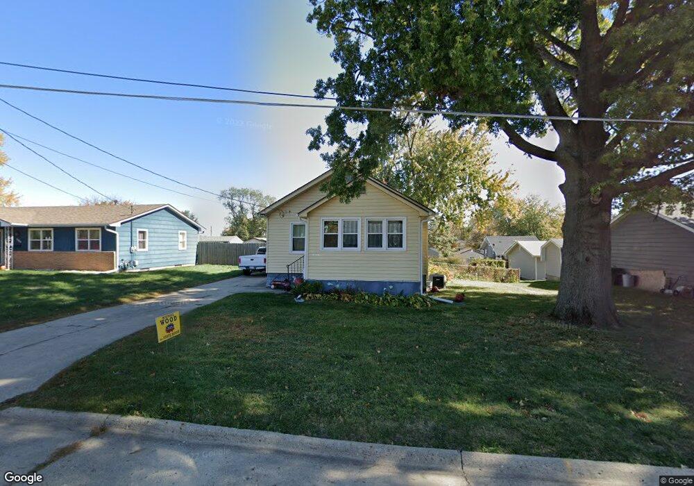 616 E 11th St S, Newton, IA 50208 - photo 1