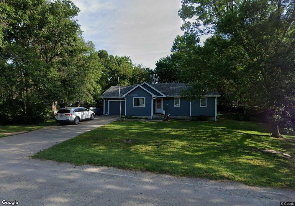 104 W 6th St, Maple Hill, KS 66507 - photo 1