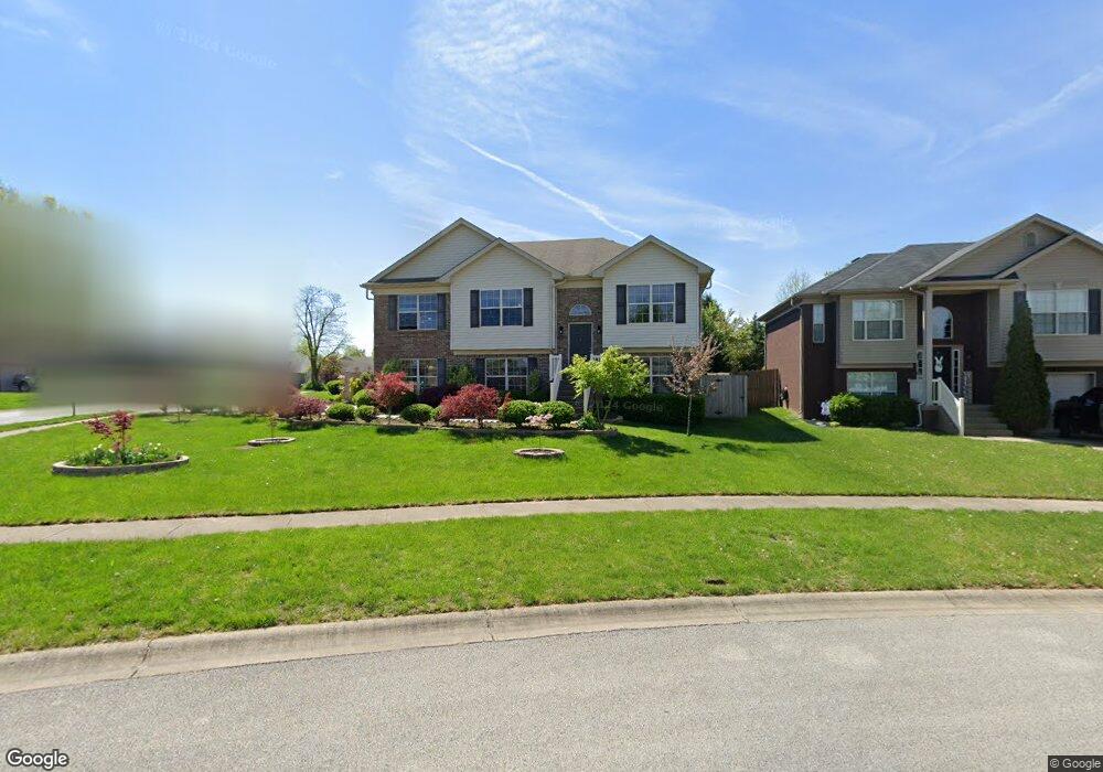 7425 Apple Mill Dr, Louisville, KY 40228 - photo 1