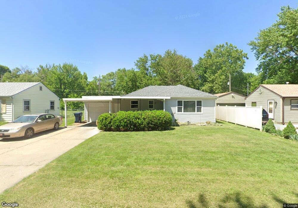 4004 SW 23rd St, Topeka, KS 66614 - photo 1