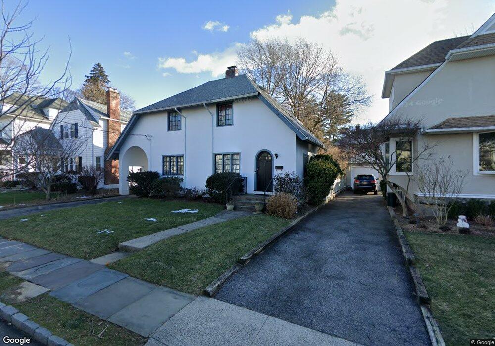 18 Hobart St, Bronxville, NY 10708 - photo 1