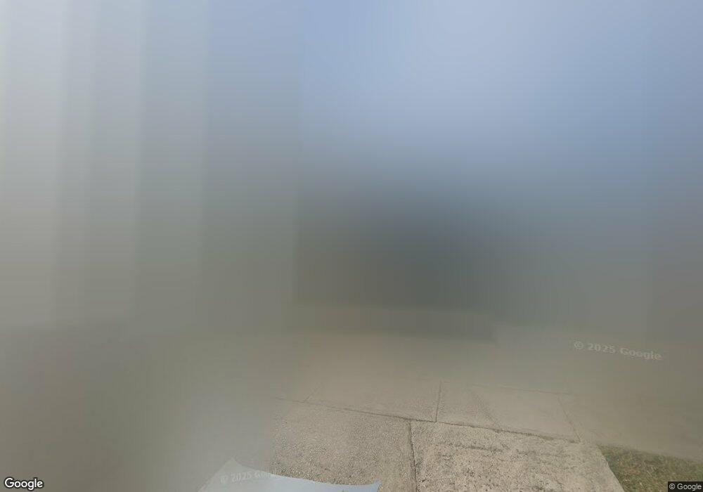 8629 Fish Lake Rd, Tampa, FL 33619 - photo 1