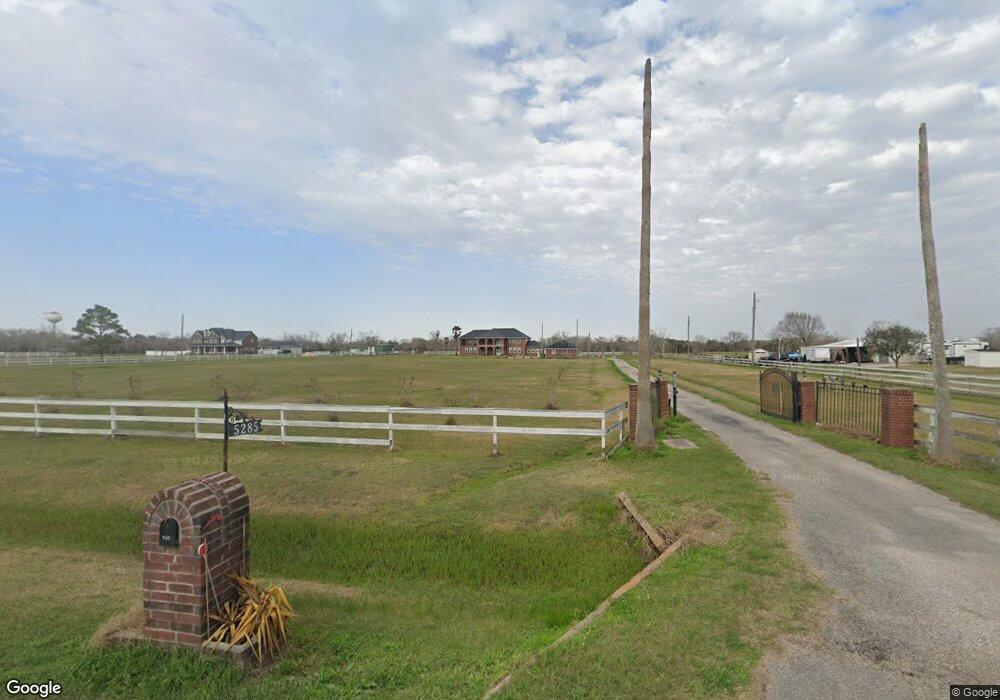 5285 Mustang Rd unit R, Alvin, TX 77511 - photo 1