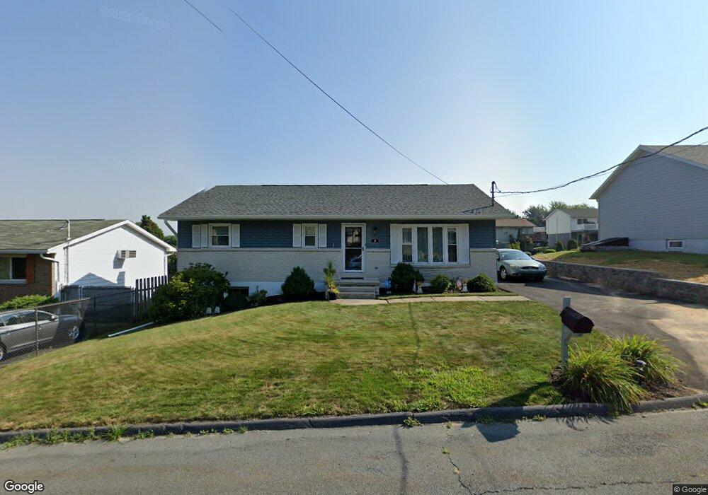 8 Highland Dr, Hanover Township, PA 18706 - photo 1