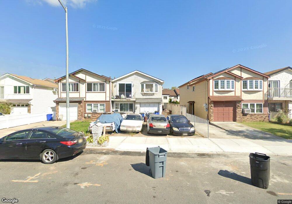 265 Ada Dr, Staten Island, NY 10314 - photo 1