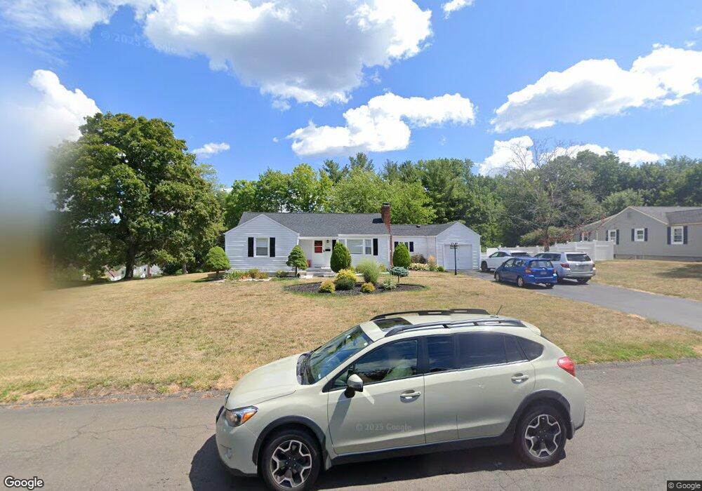 1356 Crest Dr, Windsor, CT 06095 - photo 1