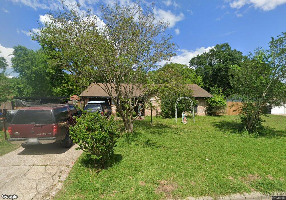 5018 Arrowpoint Dr, Houston, TX 77022 - photo 1