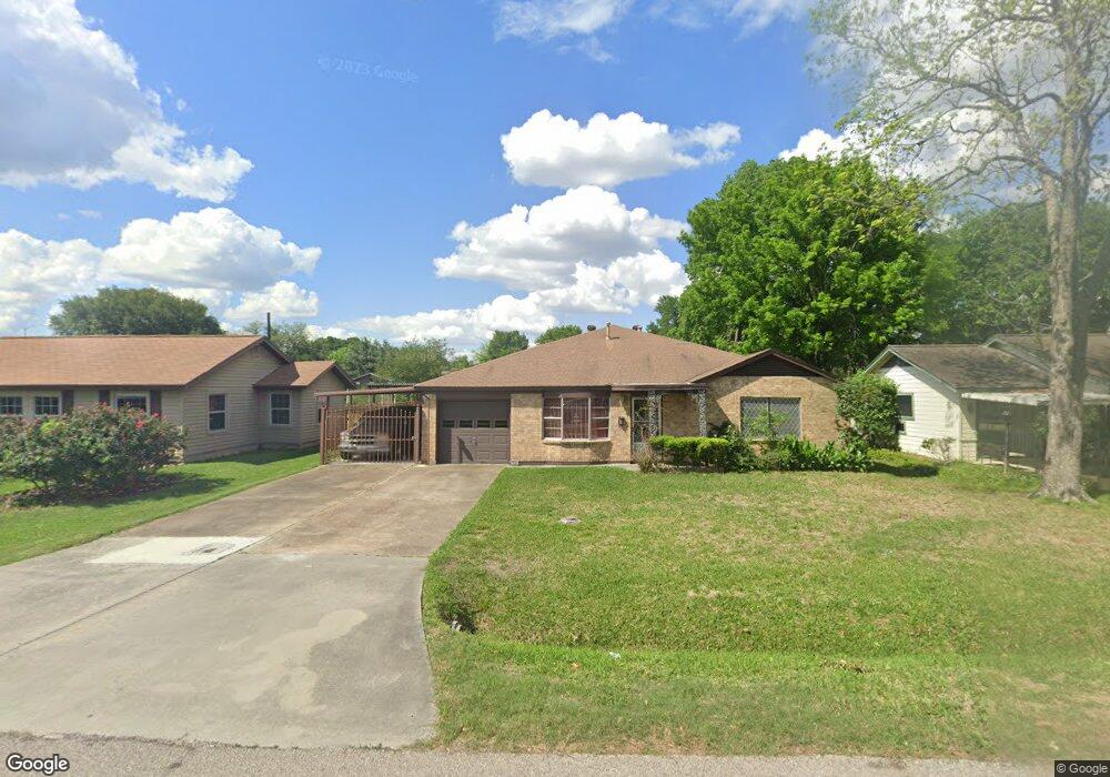 509 Barkley St, Houston, TX 77022 - photo 1