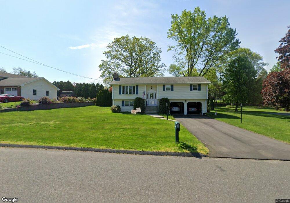 38 Magnolia Rd, Trumbull, CT 06611 - photo 1