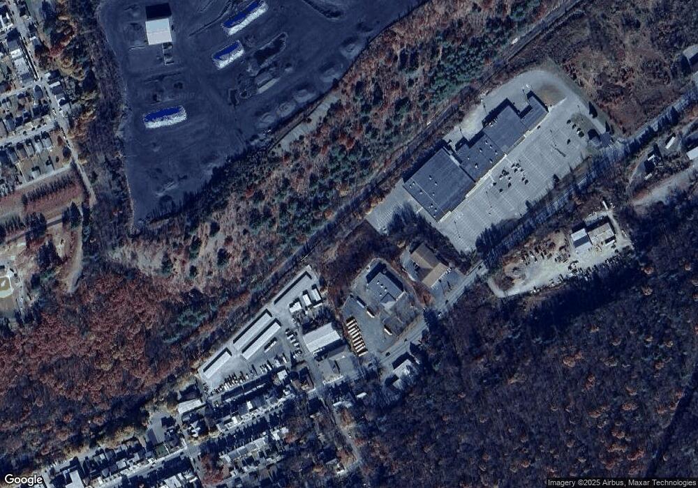 901 E Broad St, Tamaqua, PA 18252 - photo 1