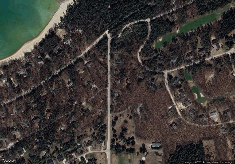 9370 Old Orchard Rd, Charlevoix, MI 49720 - photo 1