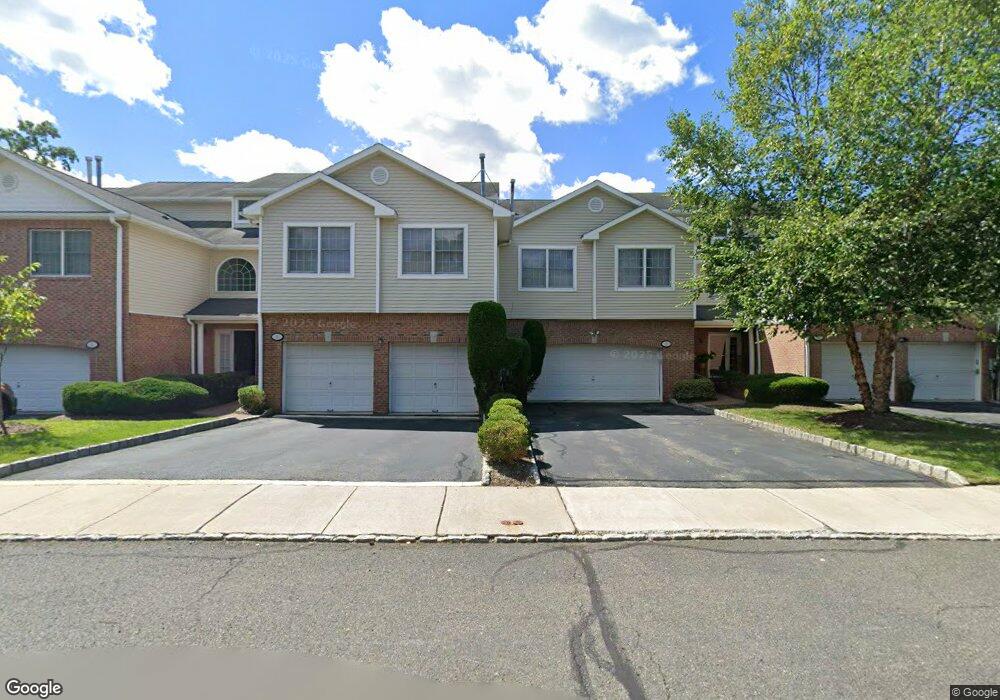 8 Waldeck Ct, West Orange, NJ 07052 - photo 1