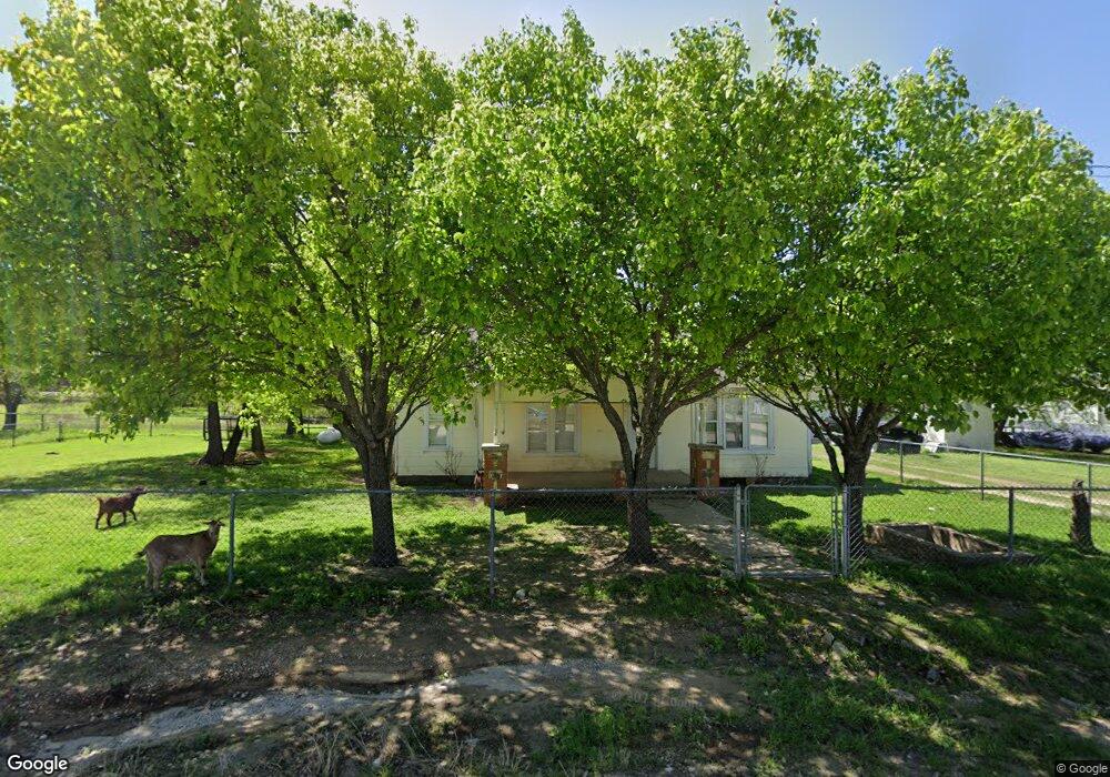 301 Spring St, Forestburg, TX 76239 - photo 1