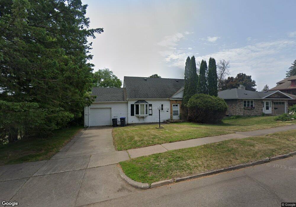 2216 Jefferson St, Duluth, MN 55812 - photo 1