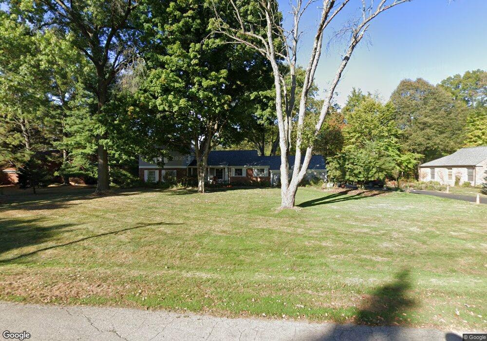 1250 Fox Chase Rd, Bloomfield Hills, MI 48301 - photo 1