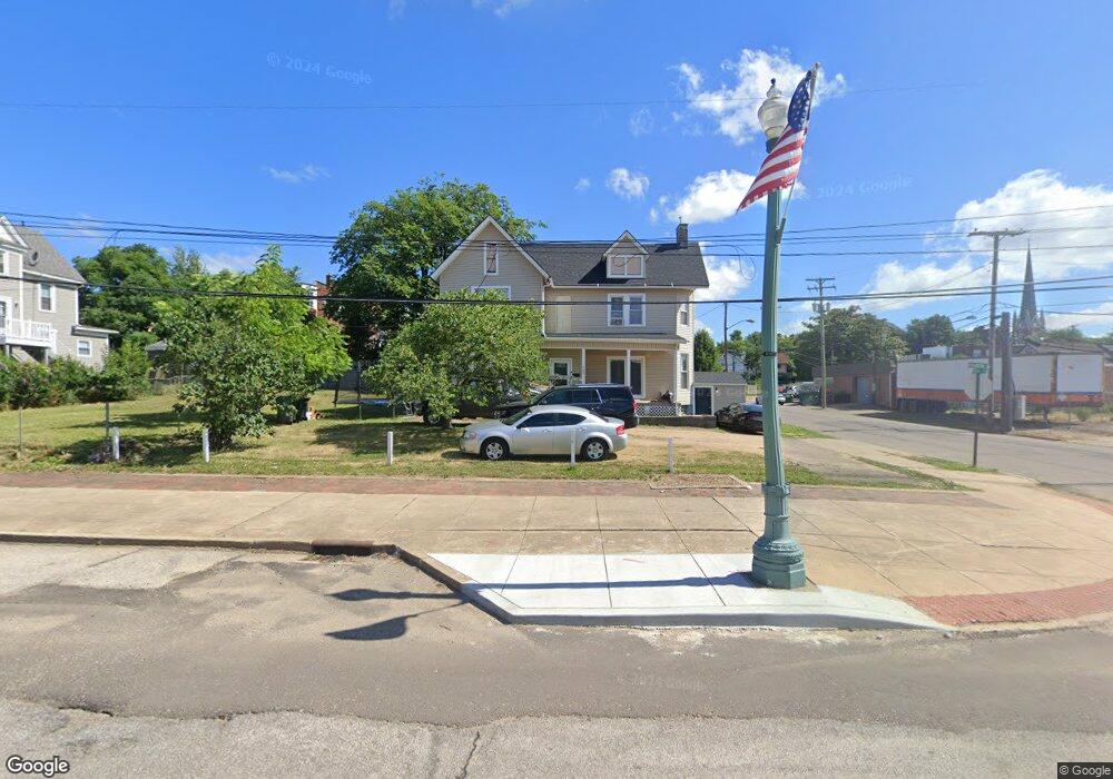 703 4th St NW, Canton, OH 44703 - photo 1