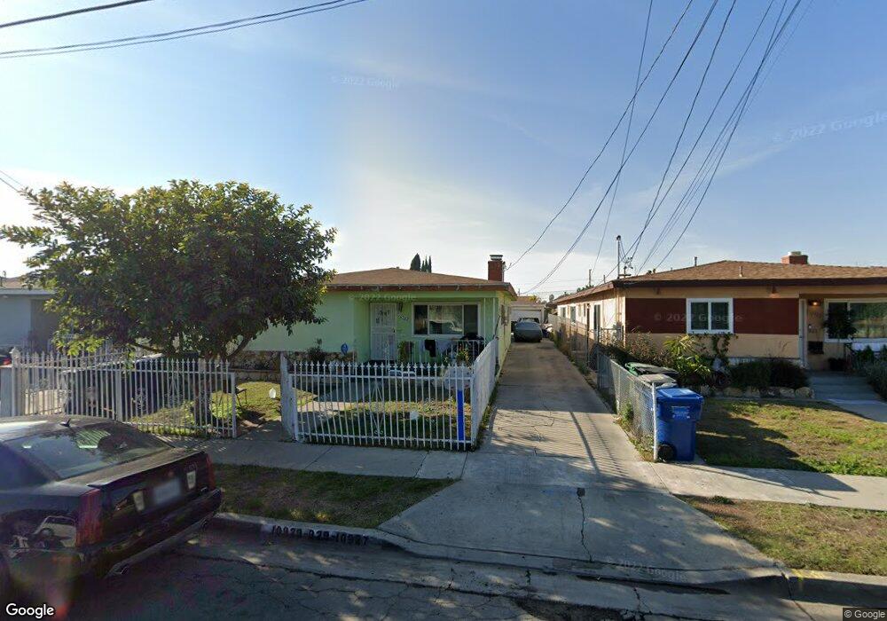 10927 Mansel Ave, Inglewood, CA 90304 - photo 1