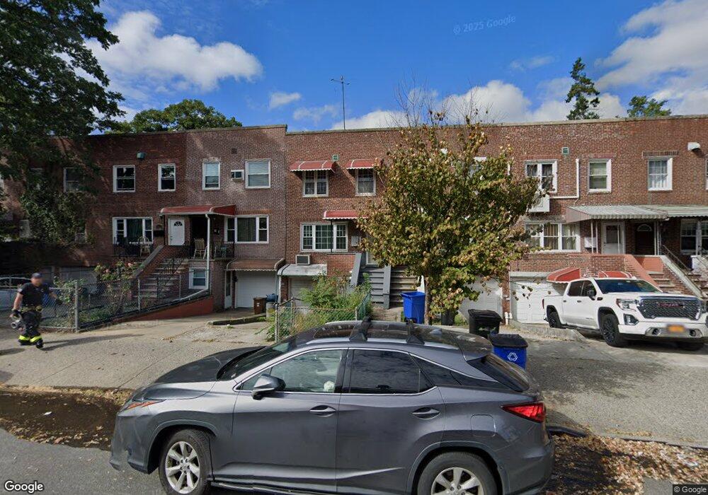 8052 164th St, Jamaica, NY 11432 - photo 1