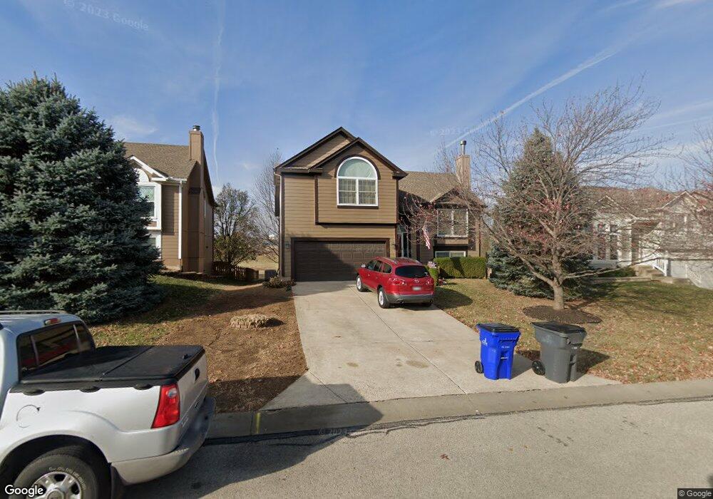 14932 S Summit St, Olathe, KS 66062 - photo 1