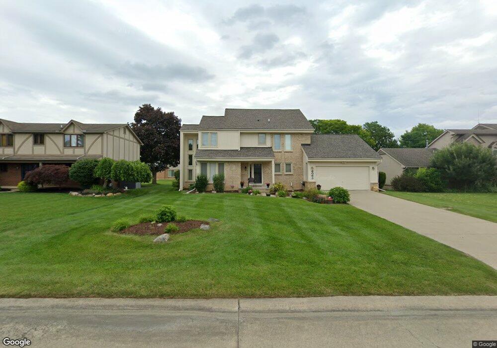 6063 Kiev St, West Bloomfield, MI 48324 - photo 1