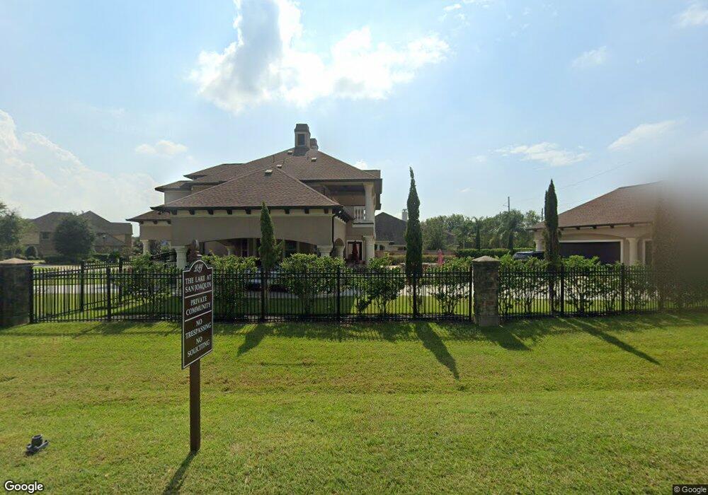 2296 Lakeway Dr, Friendswood, TX 77546 - photo 1