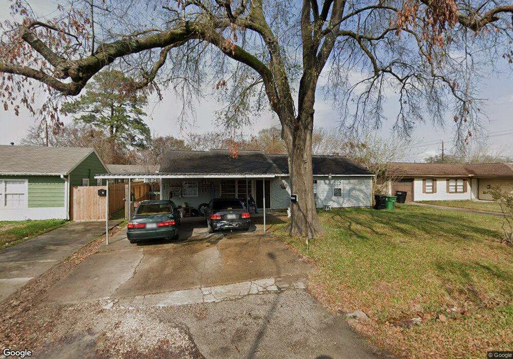 13375 Indianapolis St, Houston, TX 77015 - photo 1