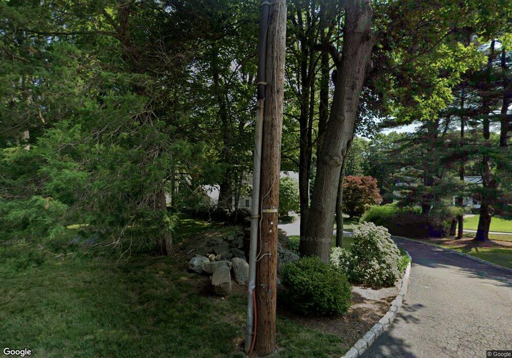 1 Warren Place, Armonk, NY 10504 - photo 1