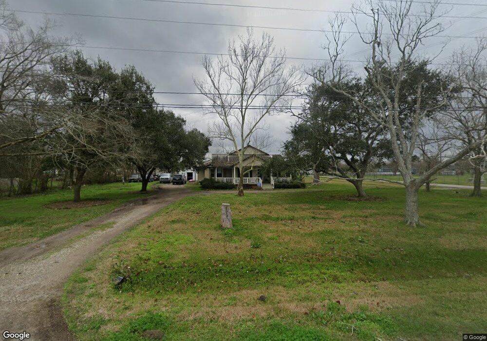 2210 Washington Ave, Alvin, TX 77511 - photo 1