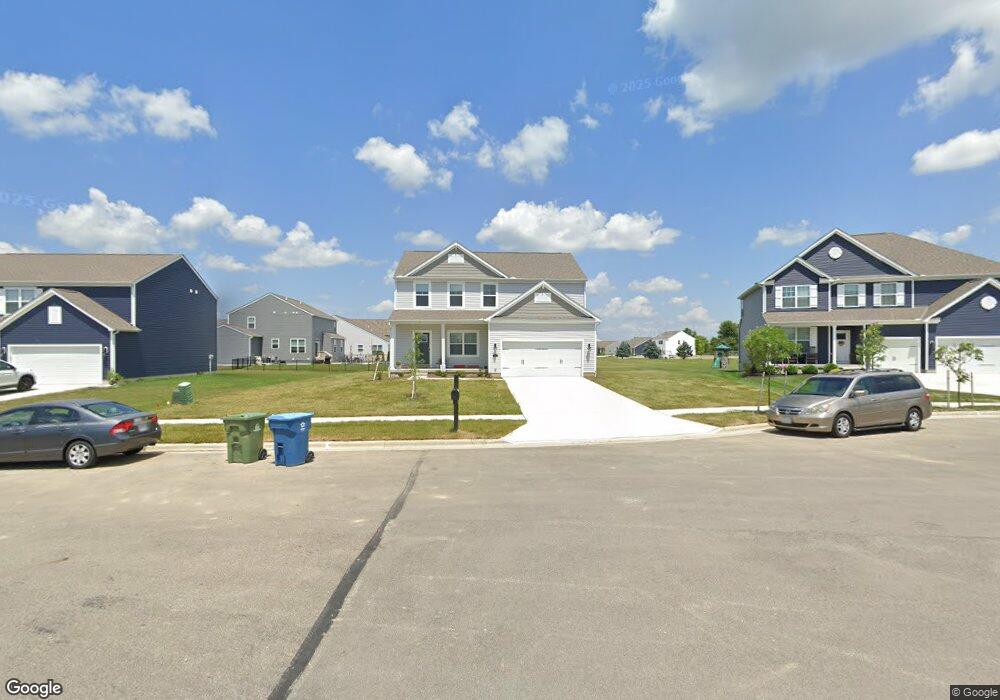 810 Forest Edge Ct, Marysville, OH 43040 - photo 1