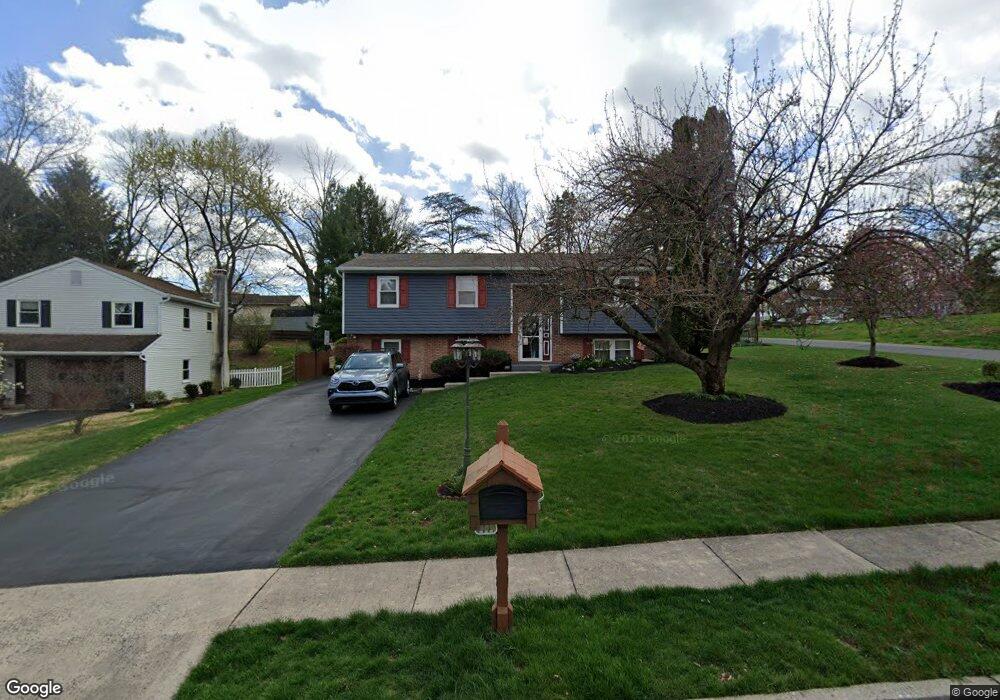 295 W 49th St, Reading, PA 19606 - photo 1