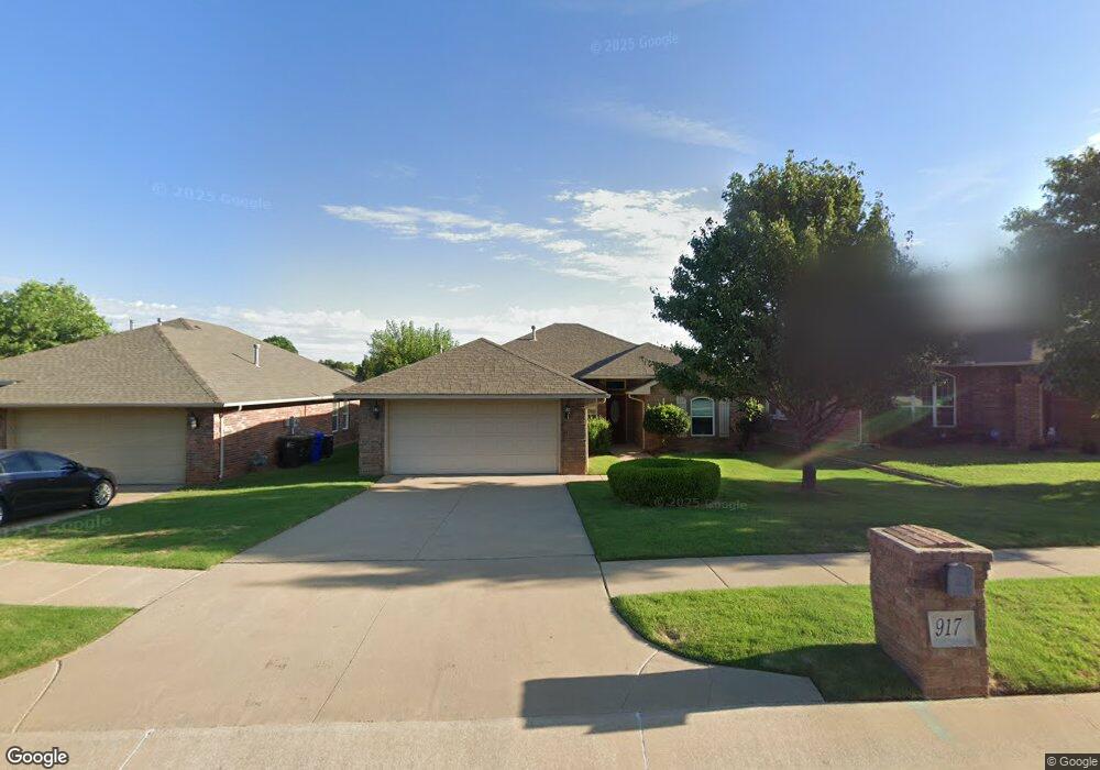 917 Eagle Cliff Dr, Norman, OK 73072 - photo 1