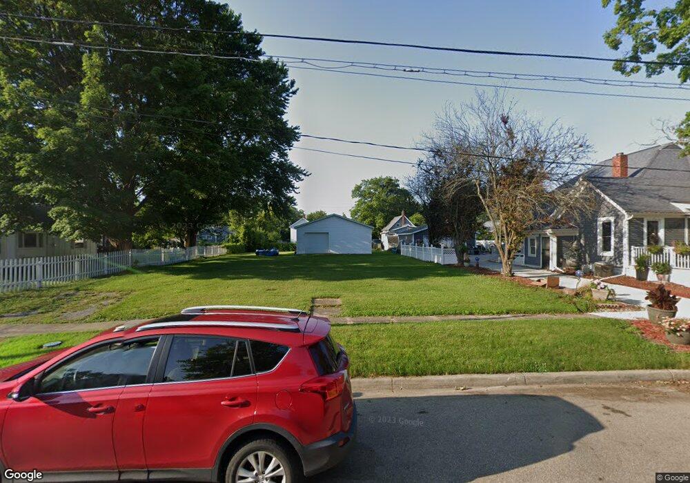 208 Beech St E, Three Oaks, MI 49128 - photo 1