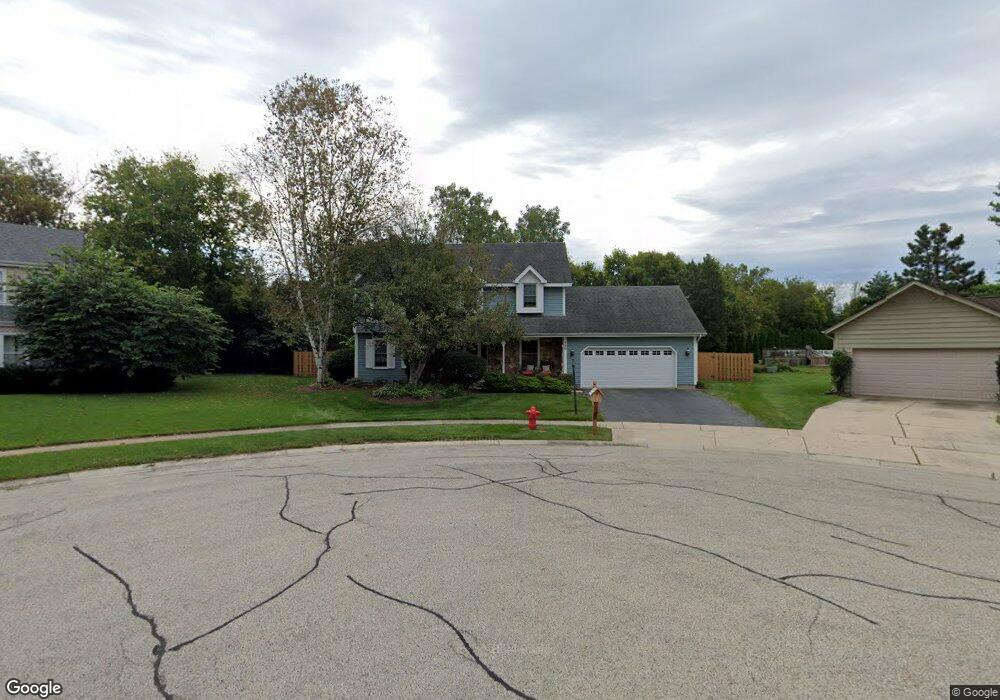 335 Olin Ct, Algonquin, IL 60102 - photo 1