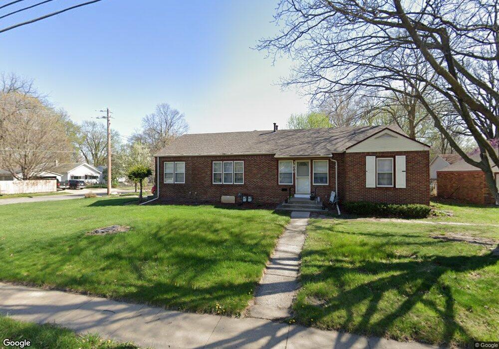 2220 38th St, Des Moines, IA 50310 - photo 1