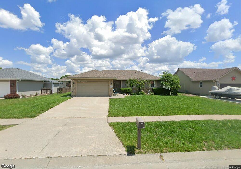 4516 SW Alexander Ct, Topeka, KS 66610 - photo 1