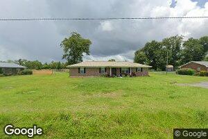 2925 Wildwood Cir, Marianna, FL 32448