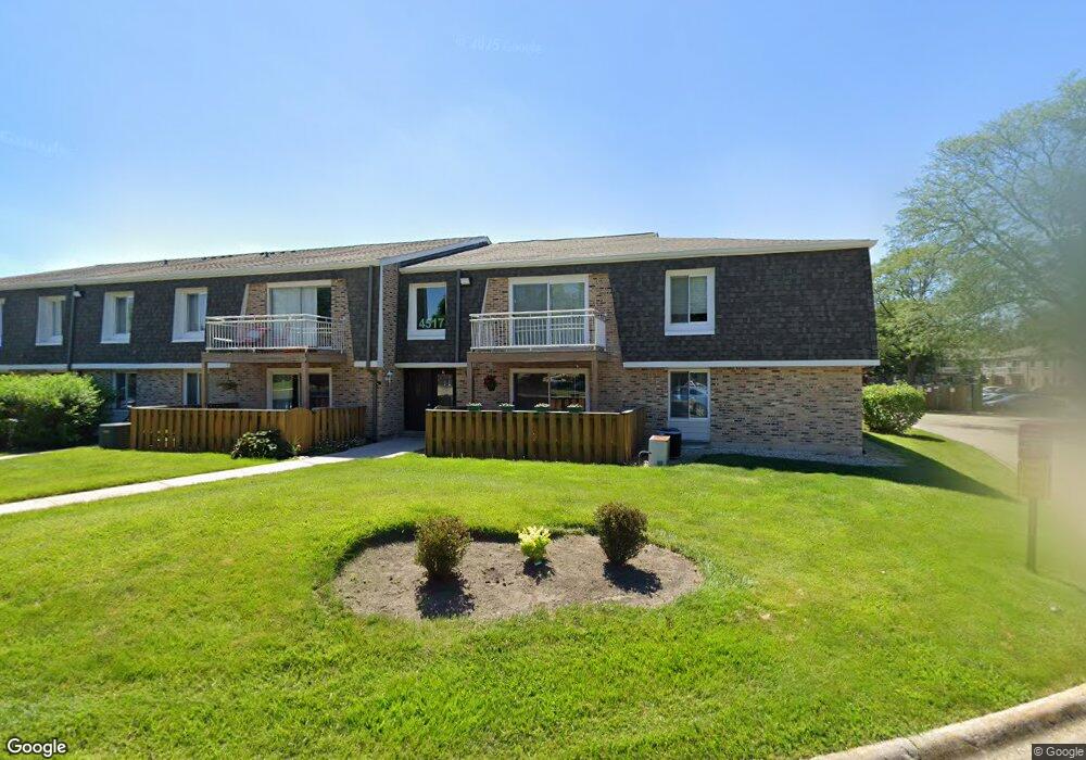4517 Kings Walk Dr unit 45172, Rolling Meadows, IL 60008 - photo 1