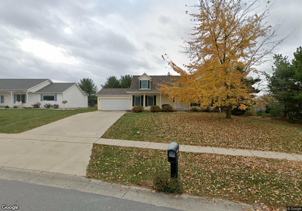 1013 Cherokee Crossing, Wapakoneta, OH 45895 - photo 1