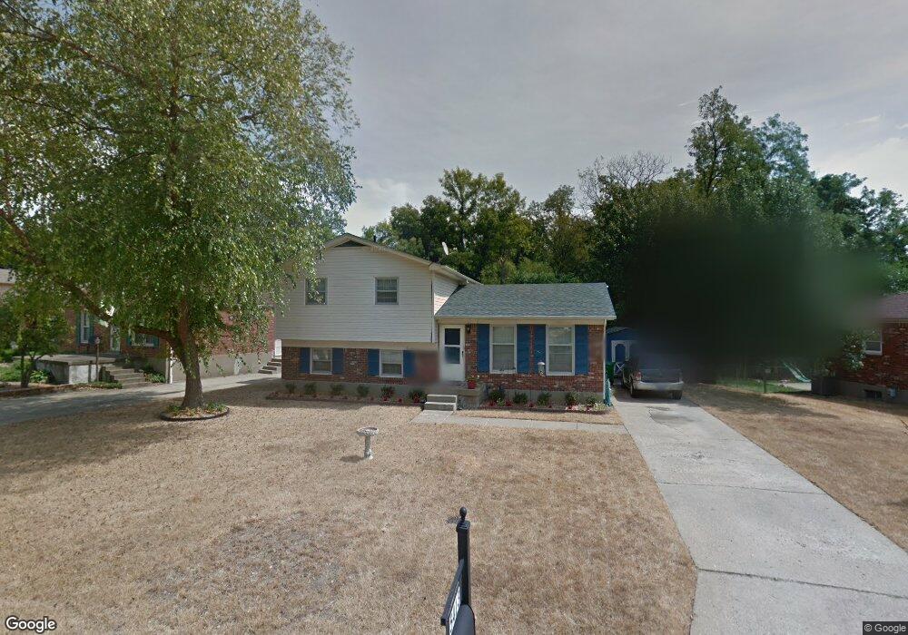 5413 Oak Creek Ln, Louisville, KY 40291 - photo 1