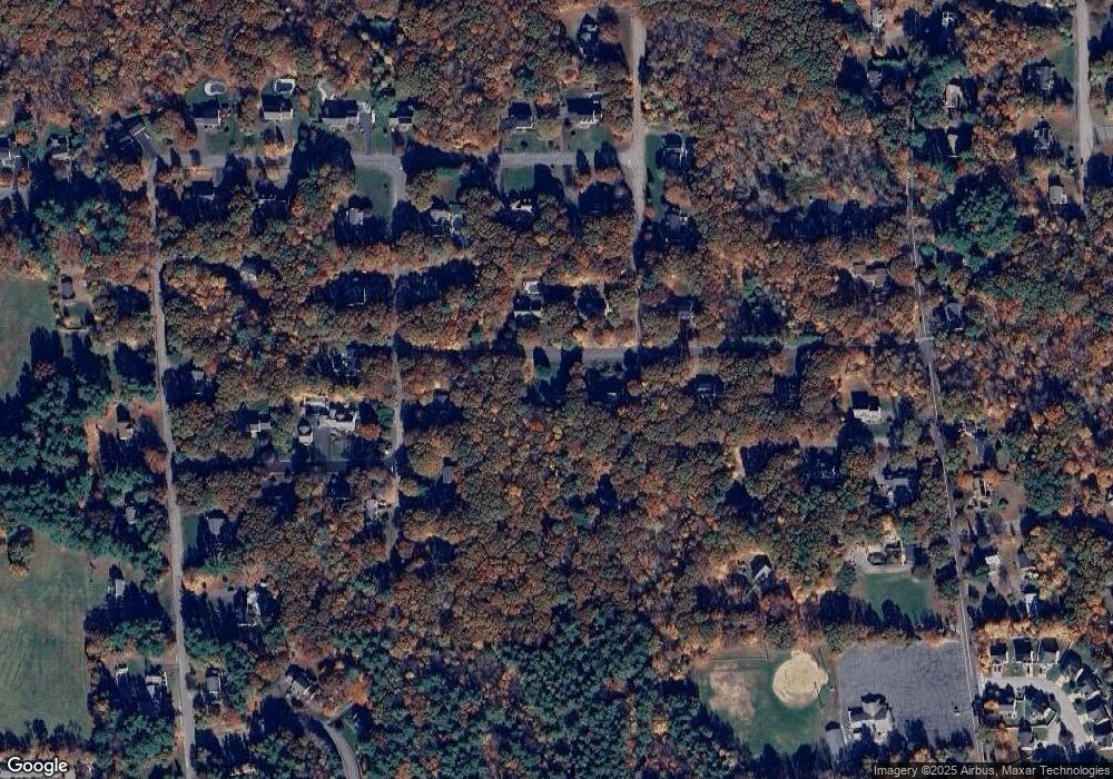 7 Redgate, Medway, MA 02053 - photo 1