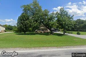 812 N 1st St, Enfield, IL 62835