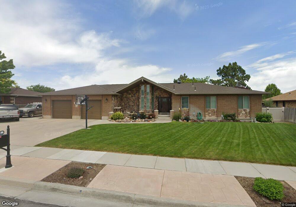 2028 Lawrence Cir, South Jordan, UT 84095 - photo 1