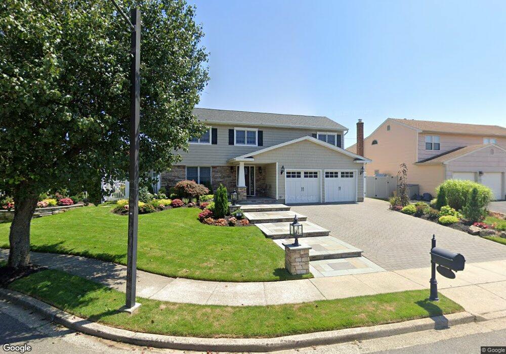 30 Ruth Place, Plainview, NY 11803 - photo 1