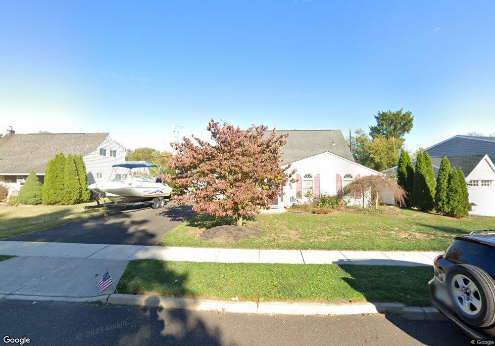14 Downhill Rd, Levittown, PA 19056 - photo 1