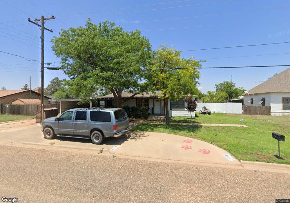3002 W 13th St, Plainview, TX 79072 - photo 1
